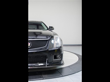 2014 Cadillac CTS V Wagon   - Photo 10 - Nashville, TN 37217