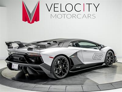 2020 Lamborghini Aventador LP 770-4 SVJ   - Photo 8 - Nashville, TN 37217