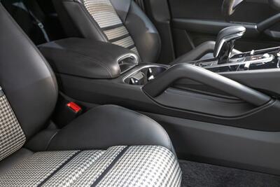 2021 Porsche Cayenne GTS Coupe   - Photo 41 - Nashville, TN 37217