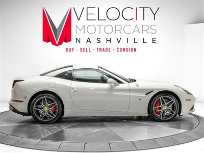 2015 Ferrari California T   - Photo 4 - Nashville, TN 37217