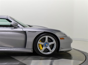 2004 Porsche Carrera GT   - Photo 17 - Nashville, TN 37217