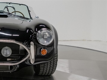 1965 Shelby Cobra Replica   - Photo 10 - Nashville, TN 37217