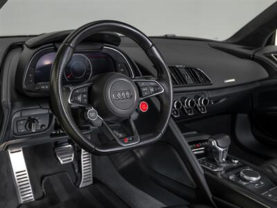 2017 Audi R8 5.2 quattro   - Photo 55 - Nashville, TN 37217