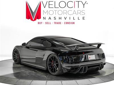 2017 Audi R8 5.2 quattro   - Photo 8 - Nashville, TN 37217