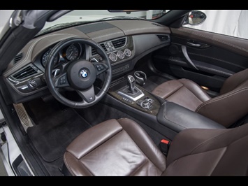 2012 BMW Z4 sDrive35i   - Photo 16 - Nashville, TN 37217