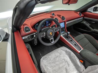 2023 Porsche 718 Boxster Spyder   - Photo 90 - Nashville, TN 37217