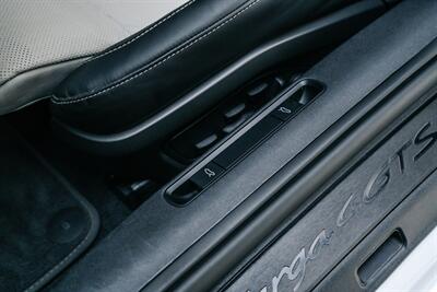 2022 Porsche 911 Targa 4 GTS   - Photo 30 - Nashville, TN 37217