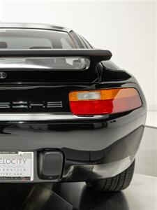 1990 Porsche 928 GT   - Photo 99 - Nashville, TN 37217