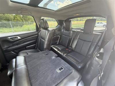 2013 Nissan Pathfinder Platinum   - Photo 12 - Cahokia, IL 62206