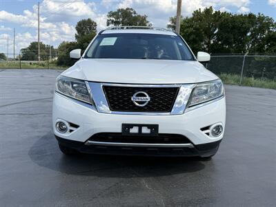 2013 Nissan Pathfinder Platinum   - Photo 2 - Cahokia, IL 62206