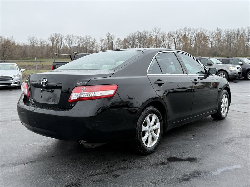 2011 Toyota Camry - Photo 5 - Cahokia, IL 62206