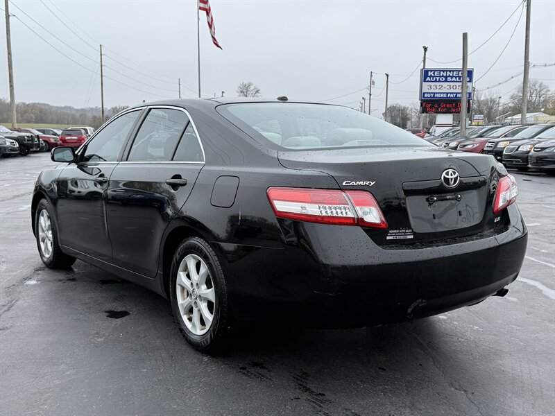2011 Toyota Camry - Photo 7 - Cahokia, IL 62206