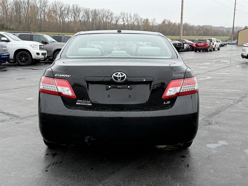 2011 Toyota Camry - Photo 6 - Cahokia, IL 62206