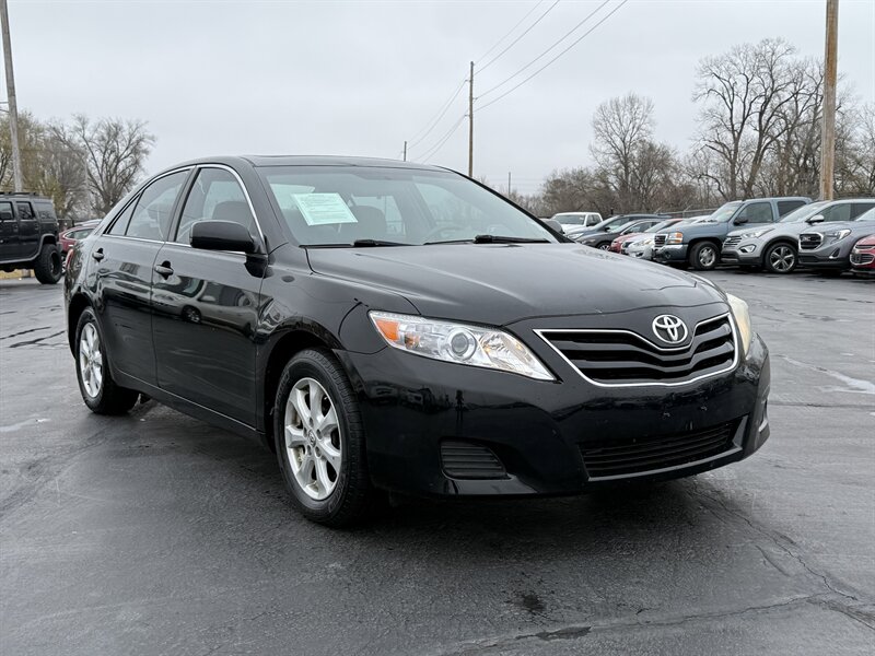 2011 Toyota Camry - Photo 3 - Cahokia, IL 62206