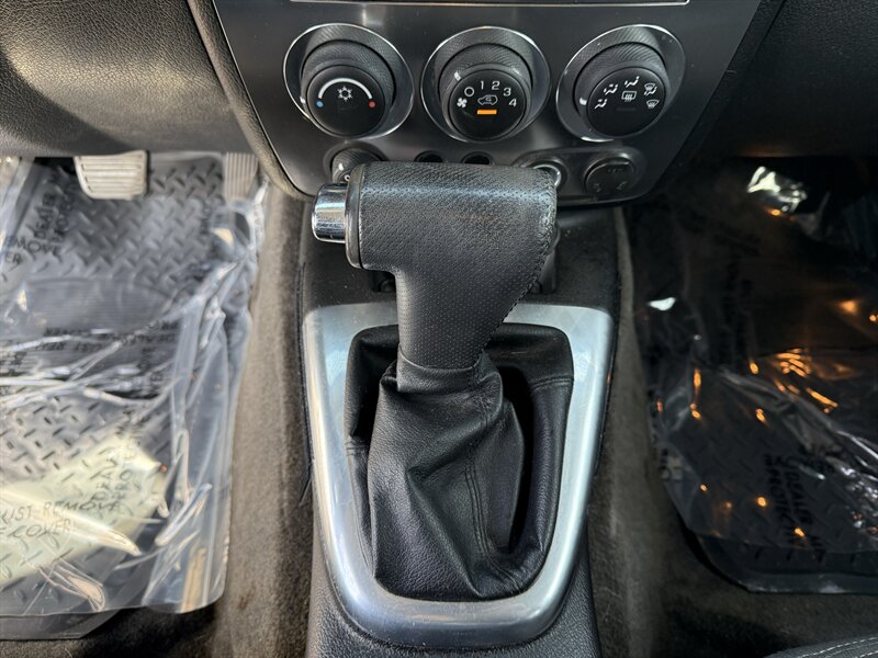 2010 Hummer H3 - Photo 14 - Cahokia, IL 62206