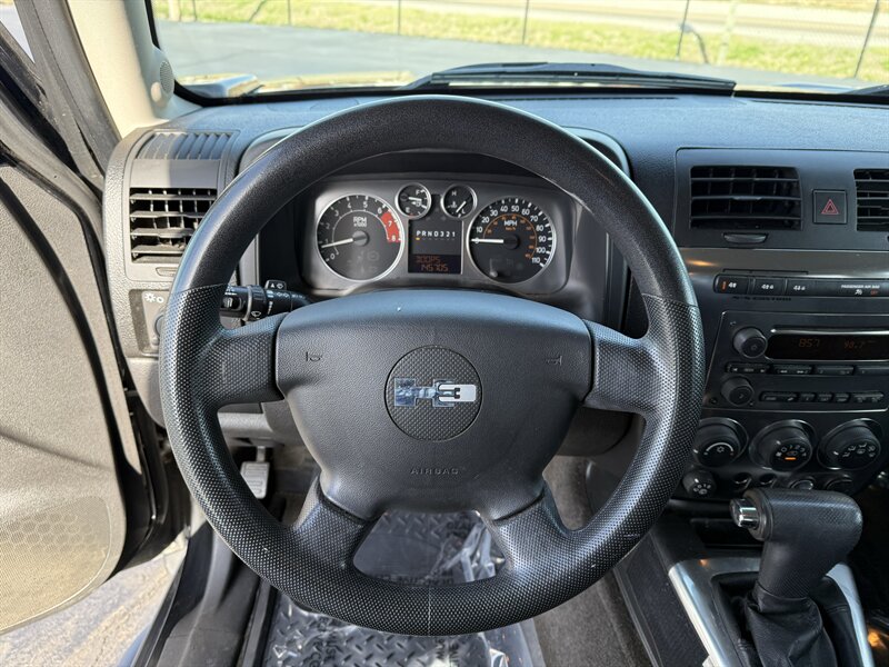 2010 Hummer H3 - Photo 12 - Cahokia, IL 62206