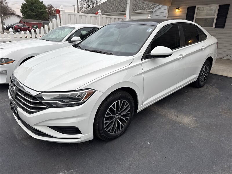 2019 Volkswagen Jetta SE   - Photo 1 - Millstadt, IL 62260
