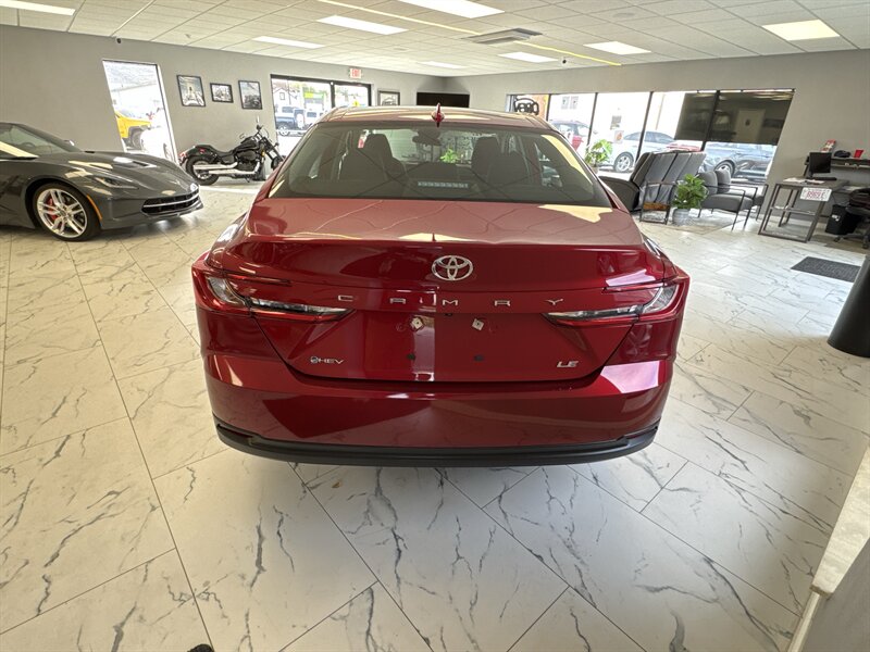 2025 Toyota Camry LE HEV - Photo 7 - Millstadt, IL 62260