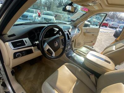 2008 Cadillac Escalade   - Photo 4 - Belleville, IL 62226