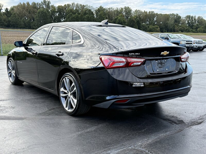 2019 Chevrolet Malibu Hybrid - Photo 5 - Cahokia, IL 62206