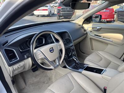2015 Volvo XC60 T5 Drive-E Premier   - Photo 9 - Millstadt, IL 62260