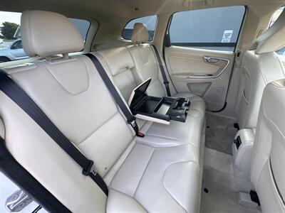 2015 Volvo XC60 T5 Drive-E Premier   - Photo 15 - Millstadt, IL 62260