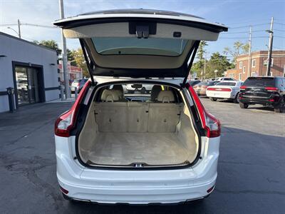2015 Volvo XC60 T5 Drive-E Premier   - Photo 25 - Millstadt, IL 62260