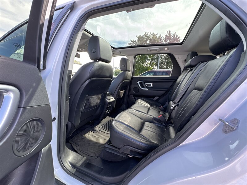 2017 Land Rover Discovery Sport HSE - Photo 17 - Millstadt, IL 62260