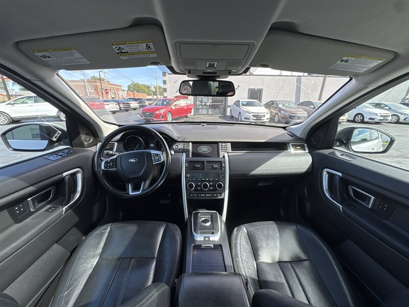 2017 Land Rover Discovery Sport HSE - Photo 10 - Millstadt, IL 62260