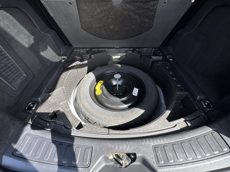 2017 Land Rover Discovery Sport HSE - Photo 24 - Millstadt, IL 62260