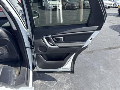 2017 Land Rover Discovery Sport HSE - Photo 18 - Millstadt, IL 62260