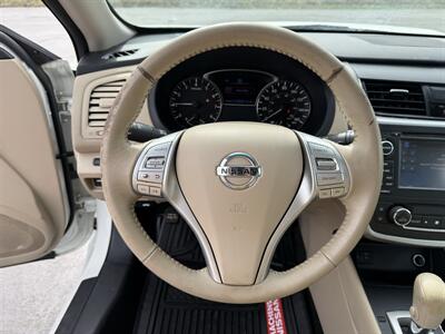 2017 Nissan Altima 2.5   - Photo 12 - Cahokia, IL 62206