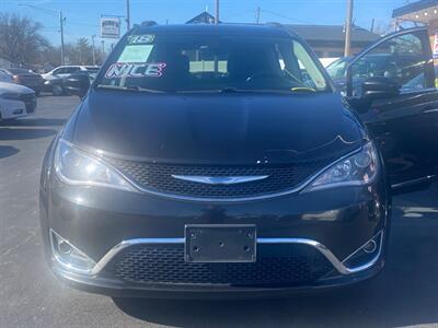 2018 Chrysler Pacifica Touring L Van