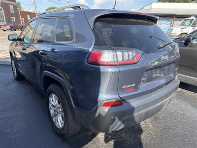 2021 Jeep Cherokee Latitude   - Photo 2 - Millstadt, IL 62260