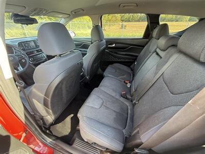 2019 Hyundai SANTA FE SEL 2.4L   - Photo 11 - Cahokia, IL 62206