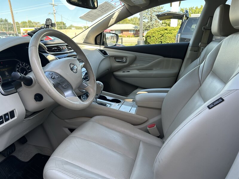 2015 Nissan Murano S - Photo 8 - Fairview Heights, IL 62208