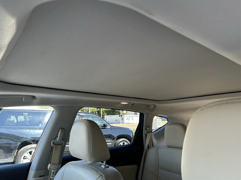 2015 Nissan Murano S - Photo 9 - Fairview Heights, IL 62208