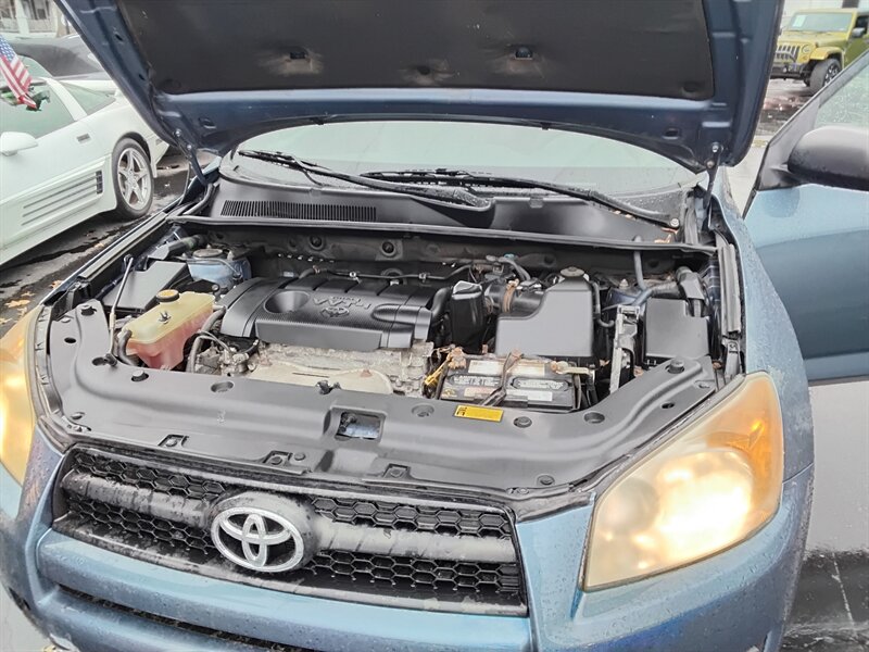 2011 Toyota RAV4 - Photo 7 - Freeburg, IL 62243