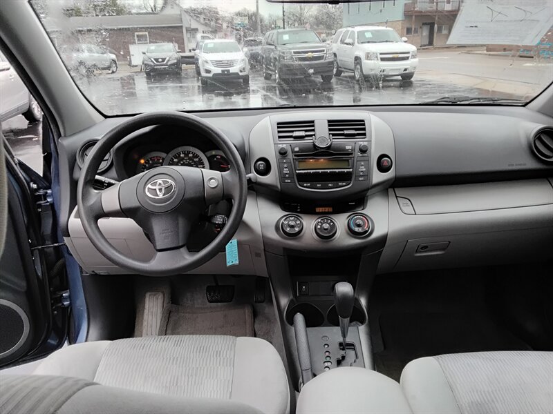 2011 Toyota RAV4 - Photo 6 - Freeburg, IL 62243