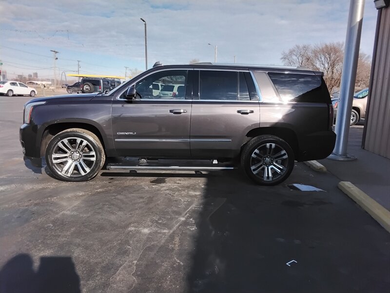 2015 GMC Yukon Denali - Photo 2 - Cahokia, IL 62206