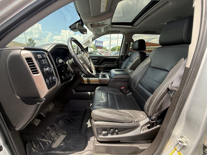 2017 GMC Sierra 1500 Denali - Photo 10 - Cahokia, IL 62206