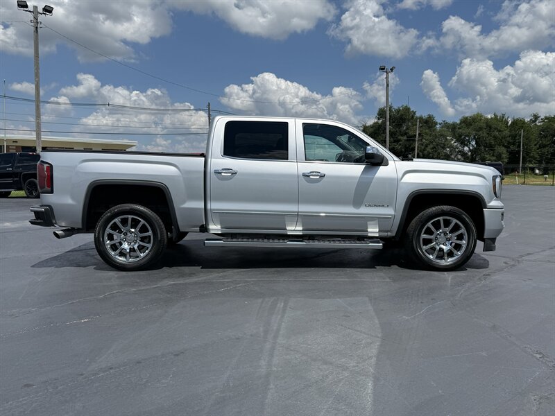 2017 GMC Sierra 1500 Denali - Photo 5 - Cahokia, IL 62206