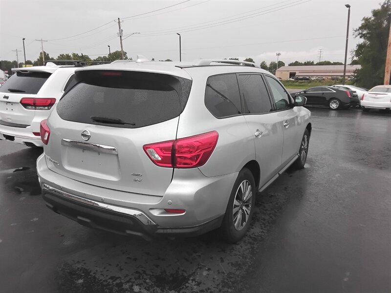 2020 Nissan Pathfinder SV - Photo 4 - Cahokia, IL 62206