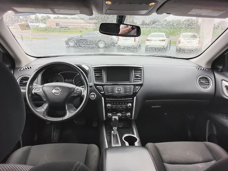 2020 Nissan Pathfinder SV - Photo 5 - Cahokia, IL 62206