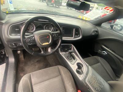 2015 Dodge Challenger SXT - Photo 9 - Belleville, IL 62226