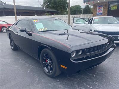 2015 Dodge Challenger SXT - Photo 4 - Belleville, IL 62226