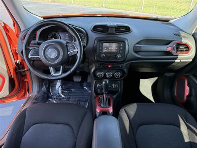 2015 Jeep Renegade Trailhawk   - Photo 12 - Cahokia, IL 62206