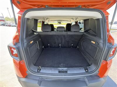 2015 Jeep Renegade Trailhawk   - Photo 5 - Cahokia, IL 62206