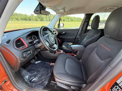 2015 Jeep Renegade Trailhawk   - Photo 11 - Cahokia, IL 62206