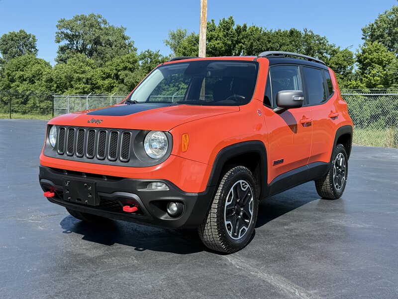 2015 Jeep Renegade Trailhawk   - Photo 1 - Cahokia, IL 62206